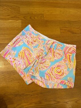 Lilly Pulitzer Pink & Blue Shell-Print The Walsh Shorts